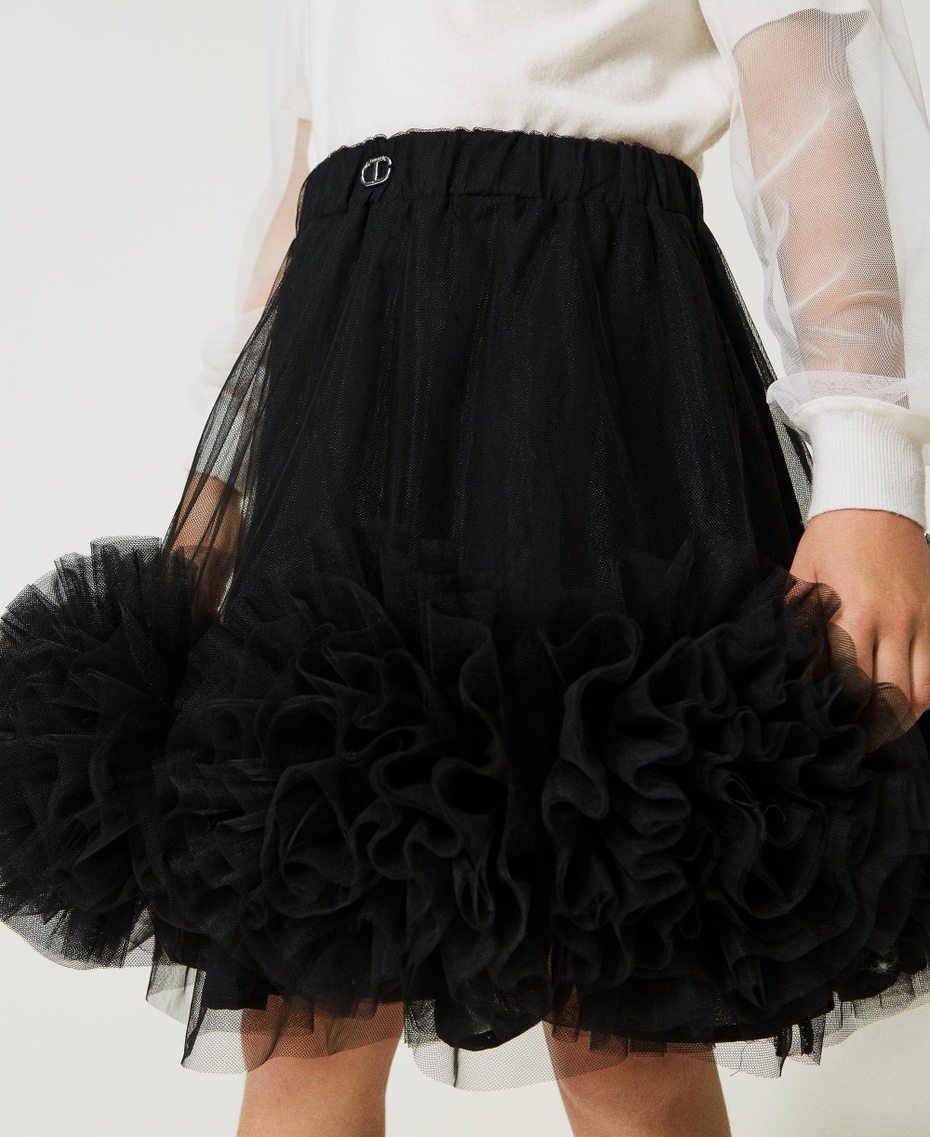 Jupe courte en tulle avec roses