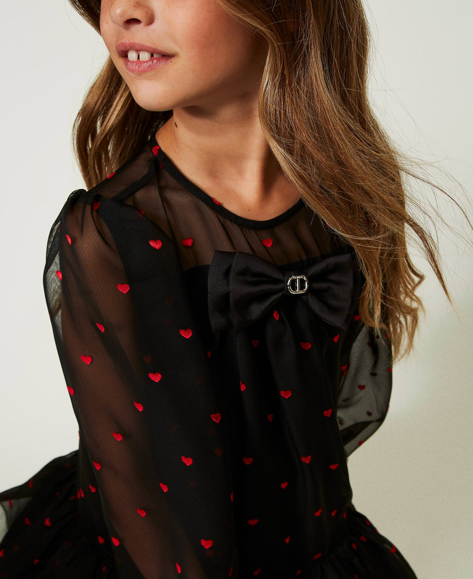Vestido corto de georgette de corazones y duquesa Bordado Corazones Negro / Ultra Red Niña 232GJ2461-04