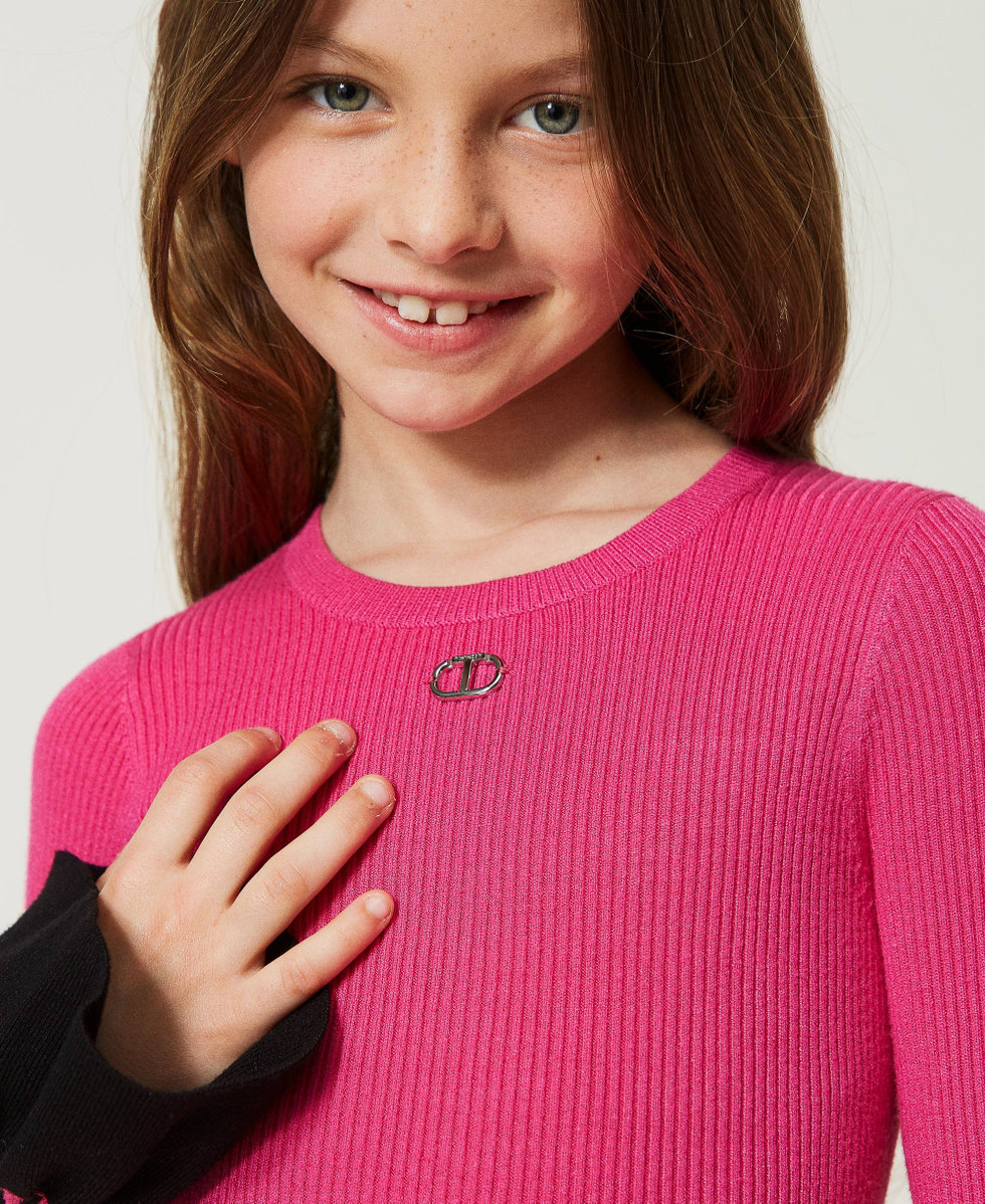 Robe courte c&ocirc;tel&eacute;e avec volants