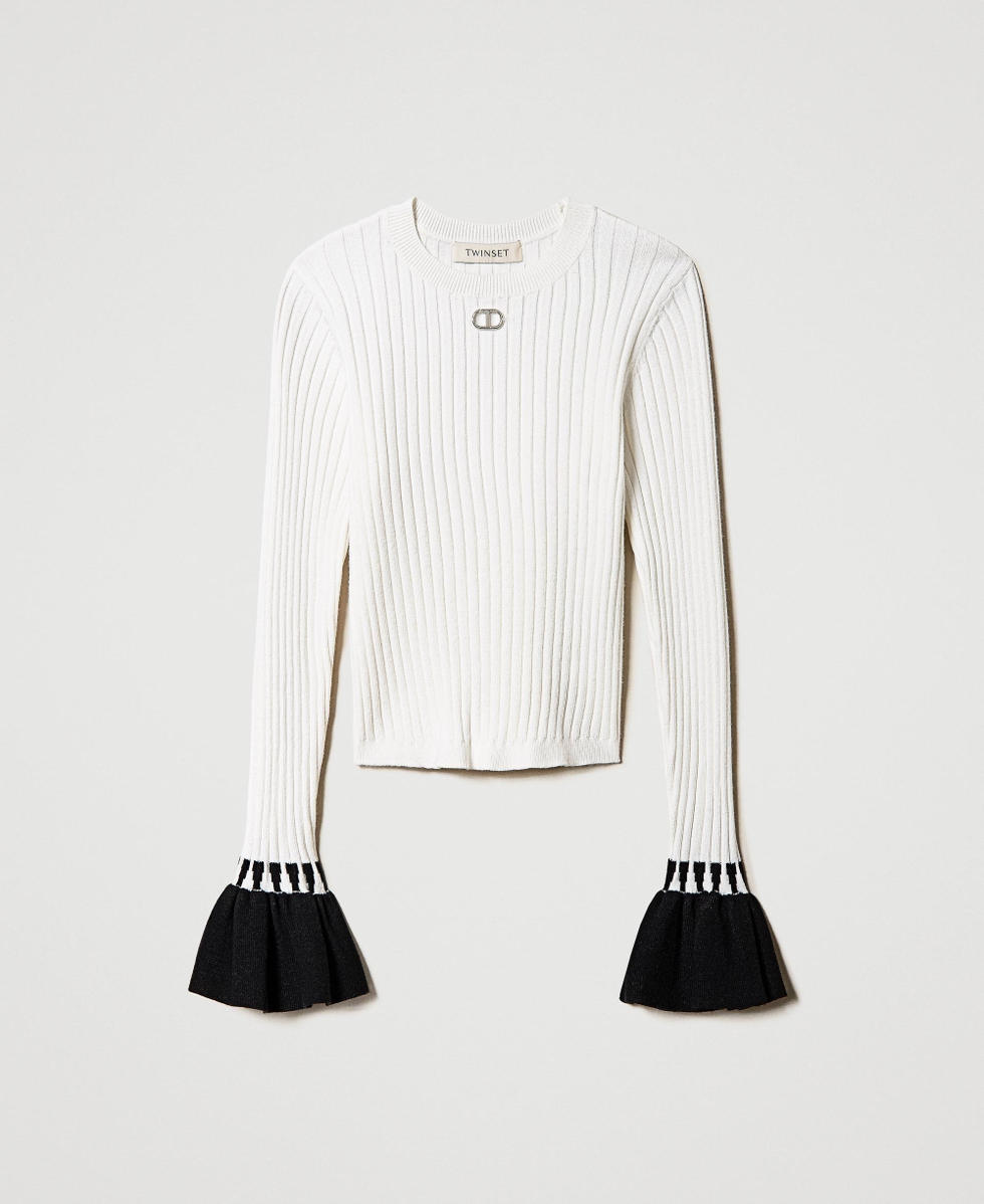 Pull c&ocirc;tel&eacute; avec volants