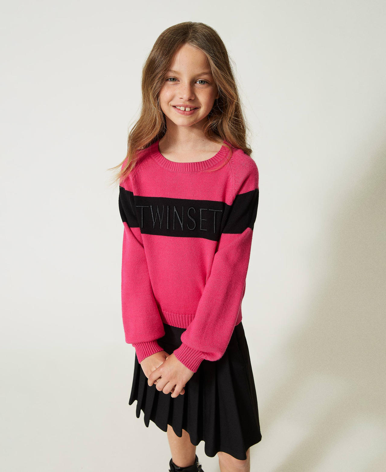Jumper with embroidered logo Two-tone Neon Pink / Black Girl 232GJ3744-02