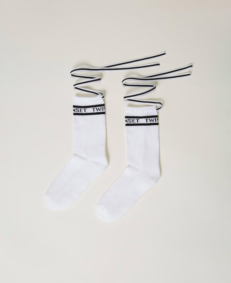 Jacquard logo and ribbon socks Off White Girl 232GJ4380-01
