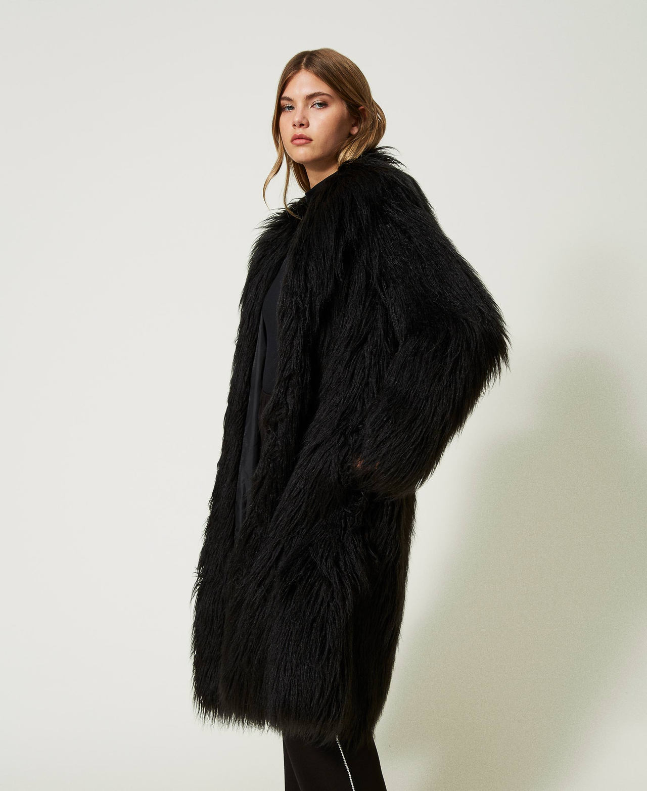 Manteau poil noir deals