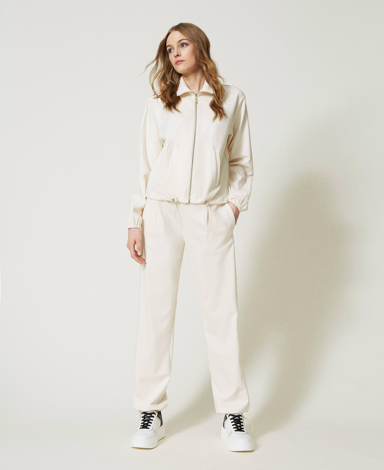 Felpa con zip e joggers Bianco Vaniglia Donna 232LI2BBB-02