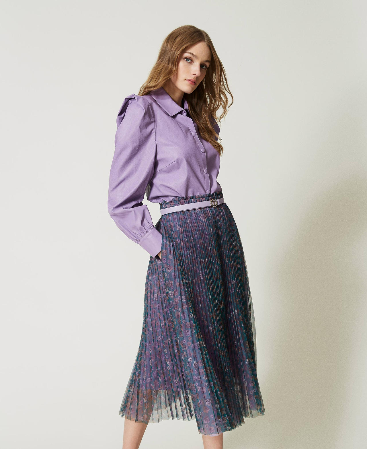 Jupe mi-longue en tulle floral