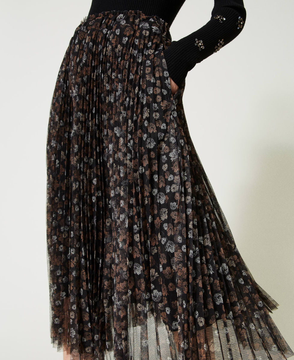 Black tulle flower skirt hotsell