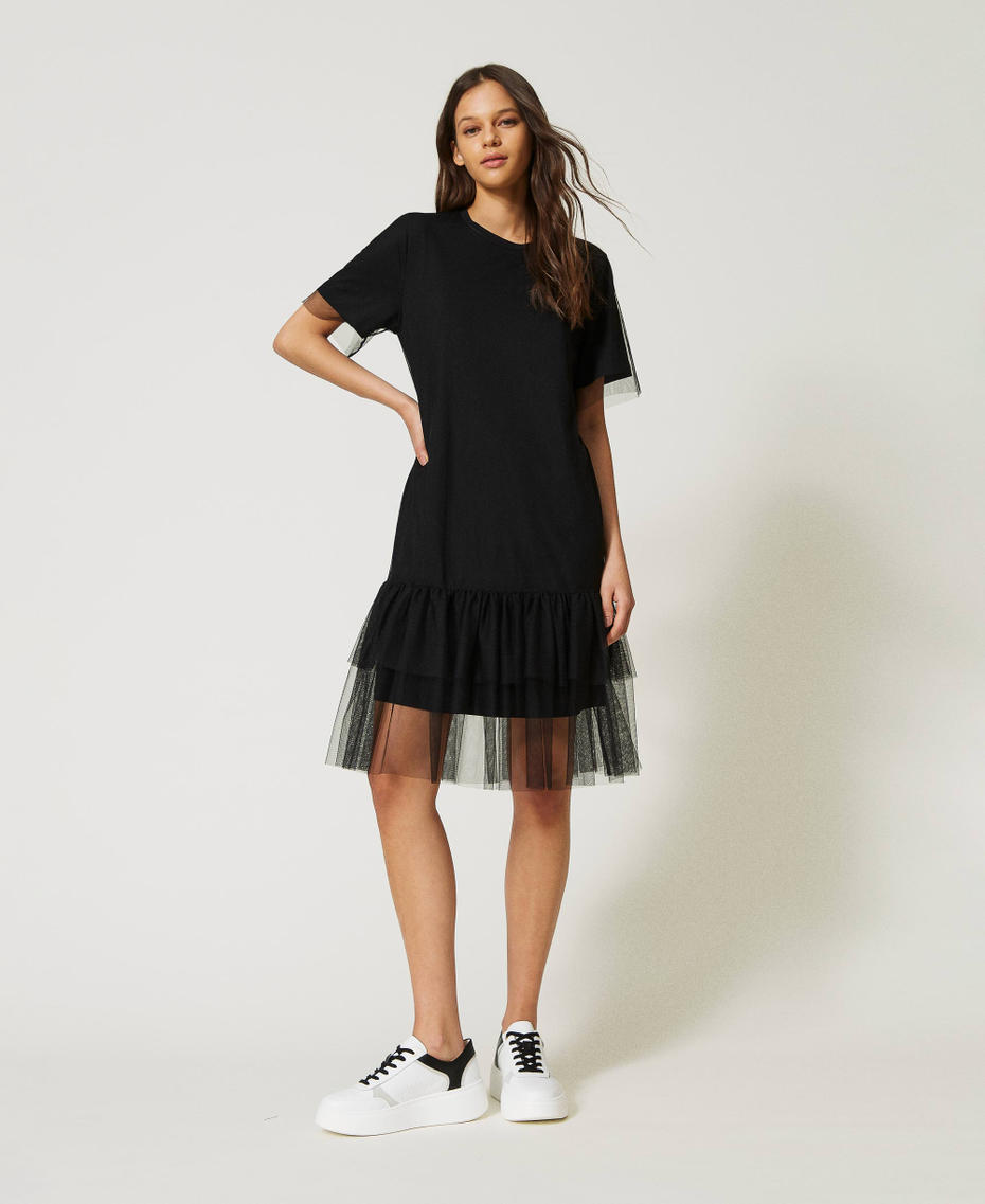 Midi dress doubled with tulle