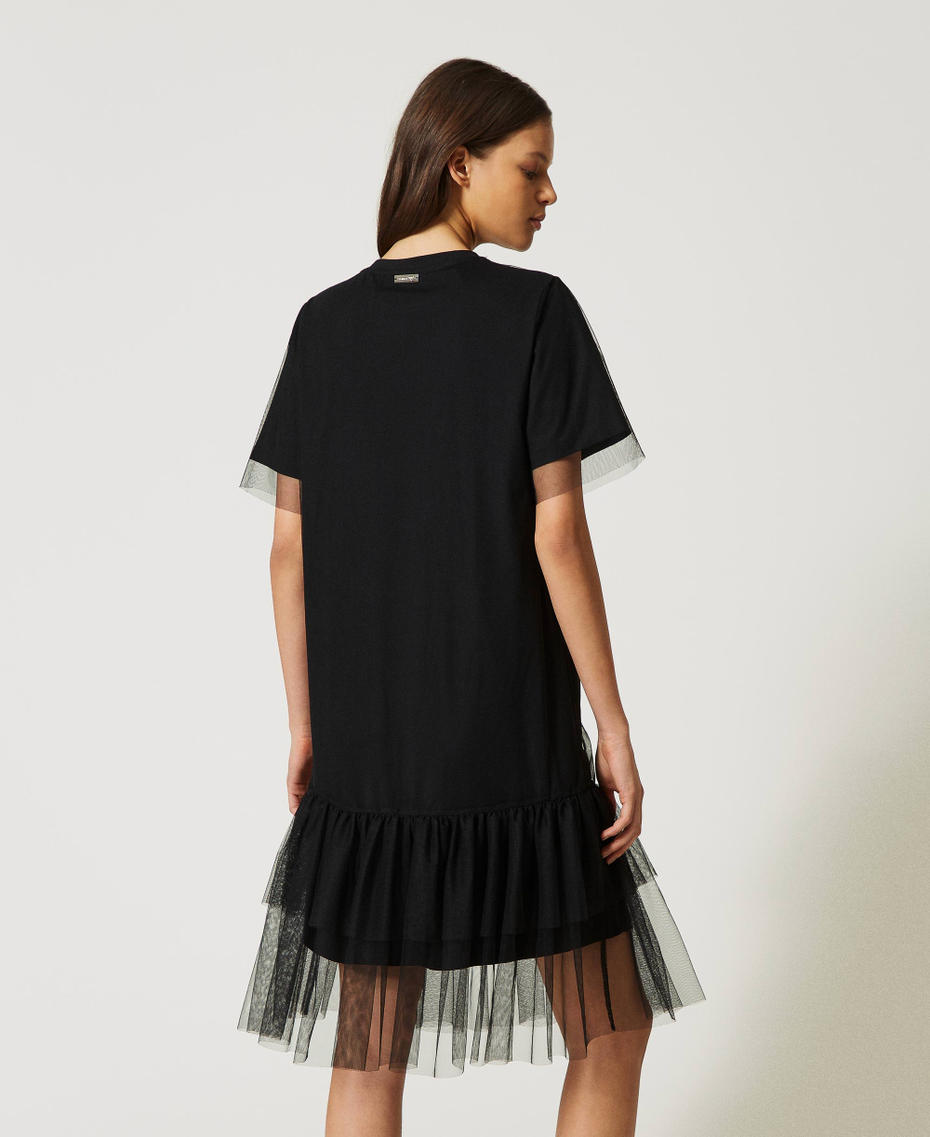 Midi dress doubled with tulle