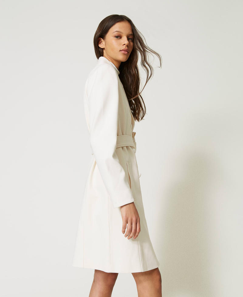 Zweireihiger Trenchcoat mit Perlchen Weiß Vanille Frau 232LI2PAA_00145_02