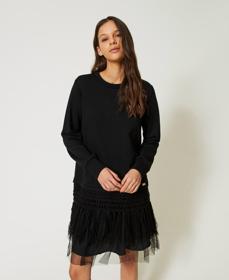Abito corto in felpa con tulle e frange