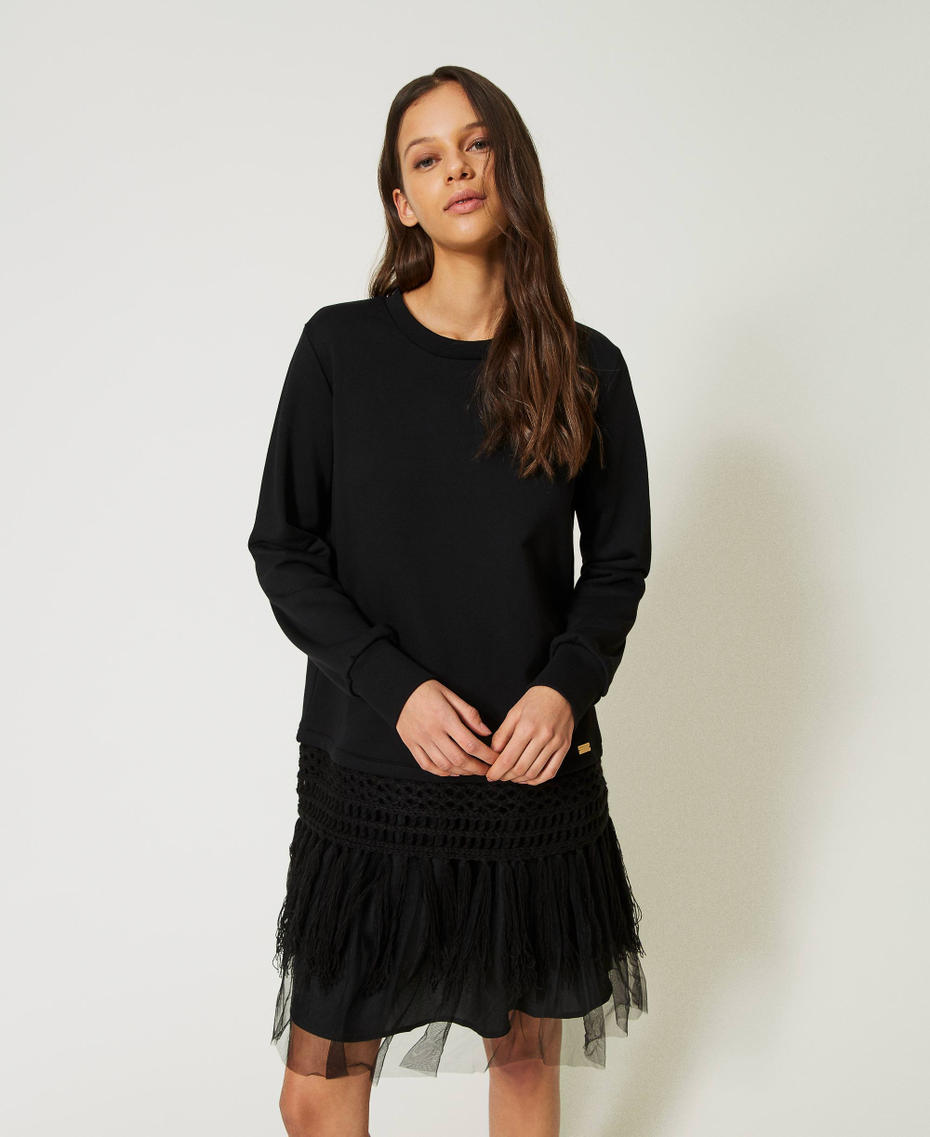 Abito corto in felpa con tulle e frange
