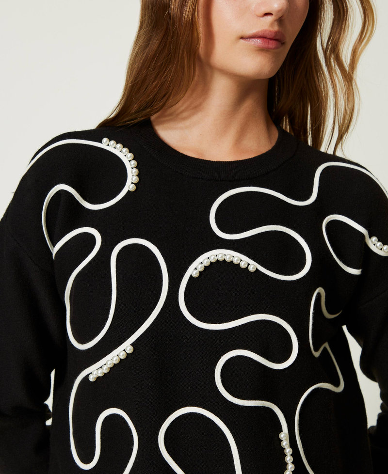 Boxy jumper with embroidery Two-tone Black / Vanilla Woman 232LI3ZDD-04