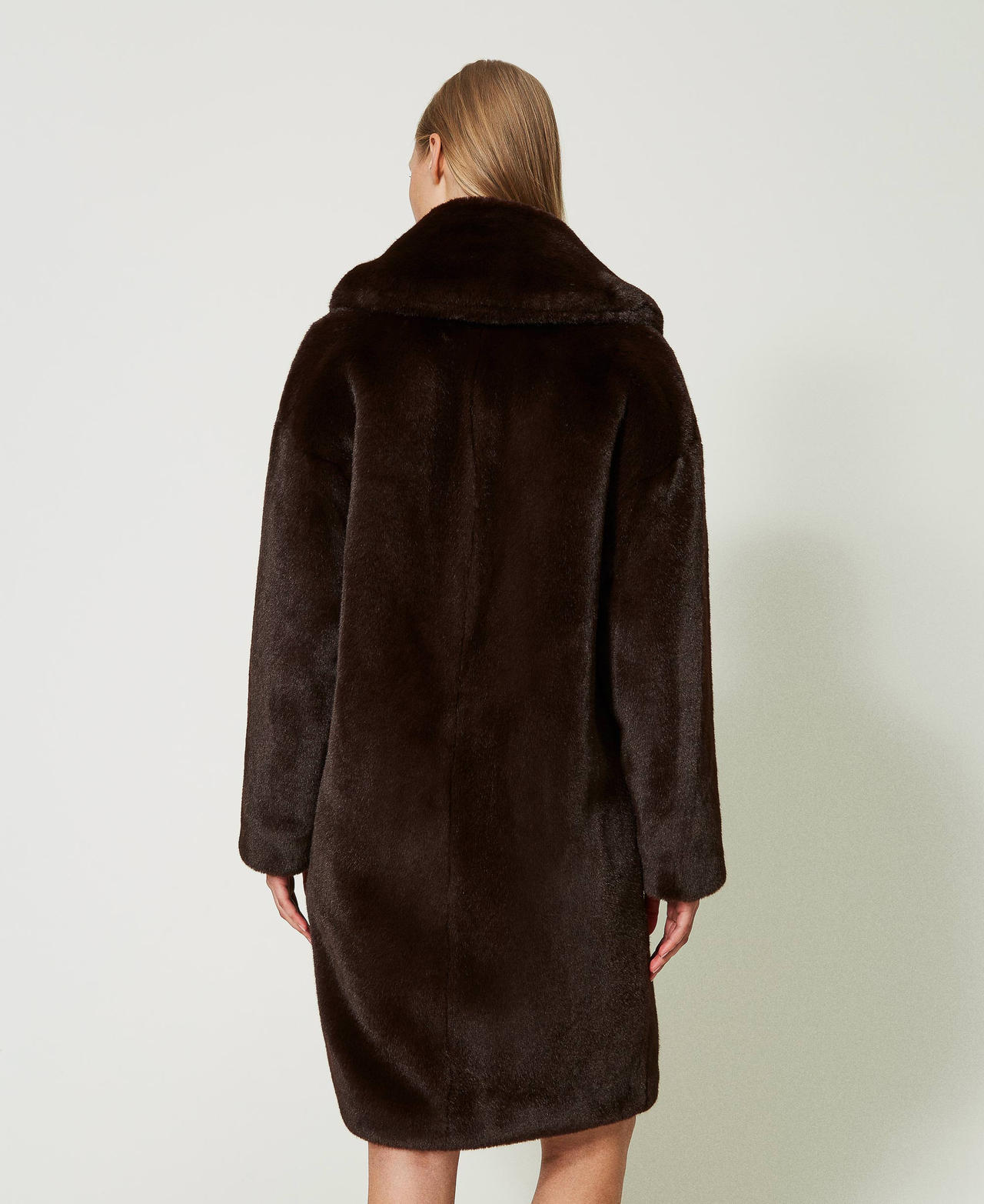 Double-breasted faux fur coat "Coffee Bean” Brown Woman 232LL2BAA_11047_03