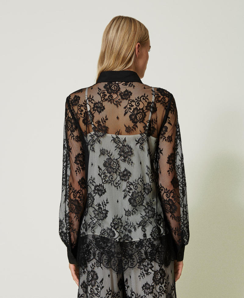 Chemise en dentelle et top