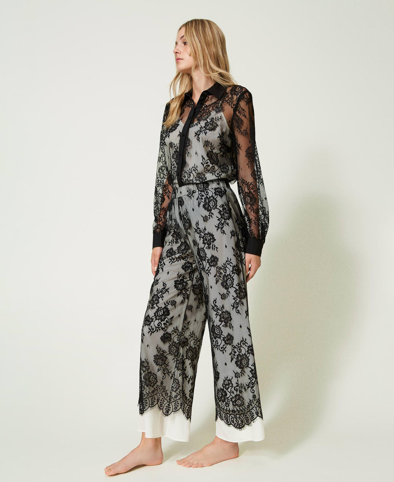 Lace palazzo trousers Two-tone Black Lace / Mother of Pearl Woman 232LL2BNN-03