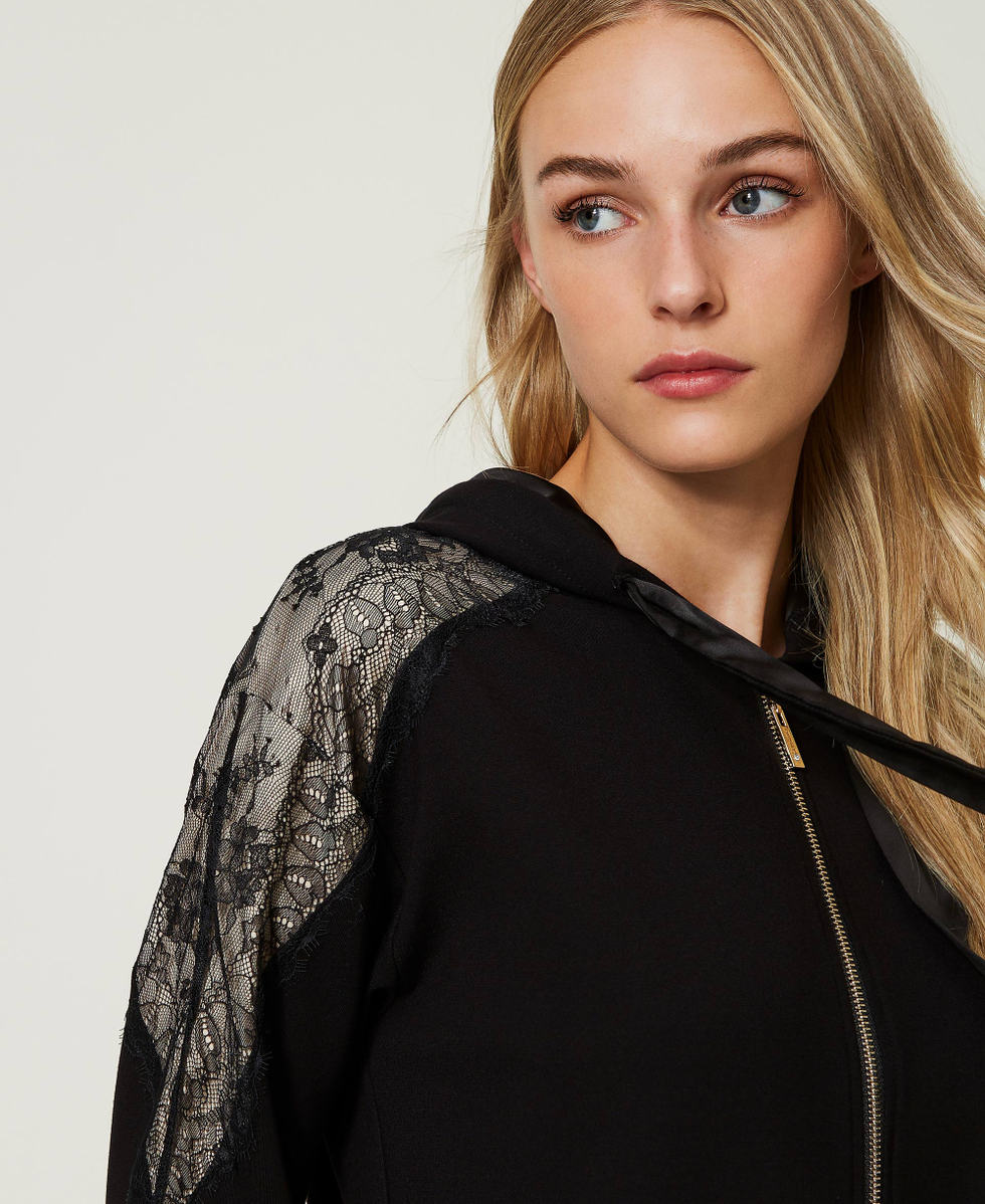Felpa con clearance pizzo