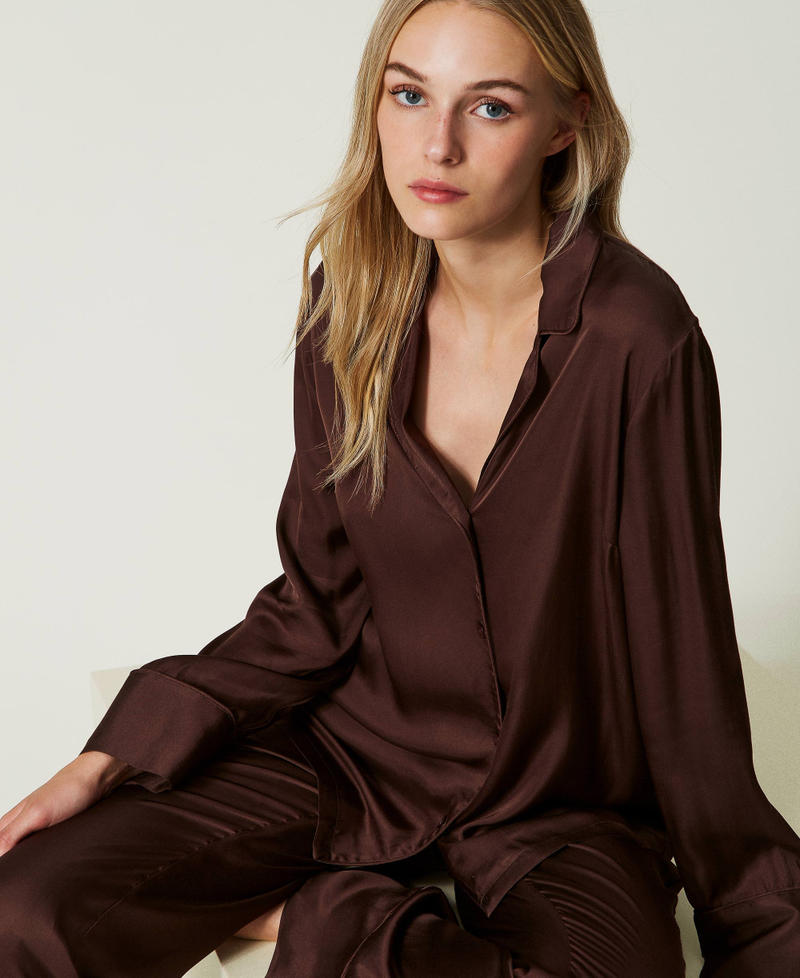 Mannish satin pyjamas with piping