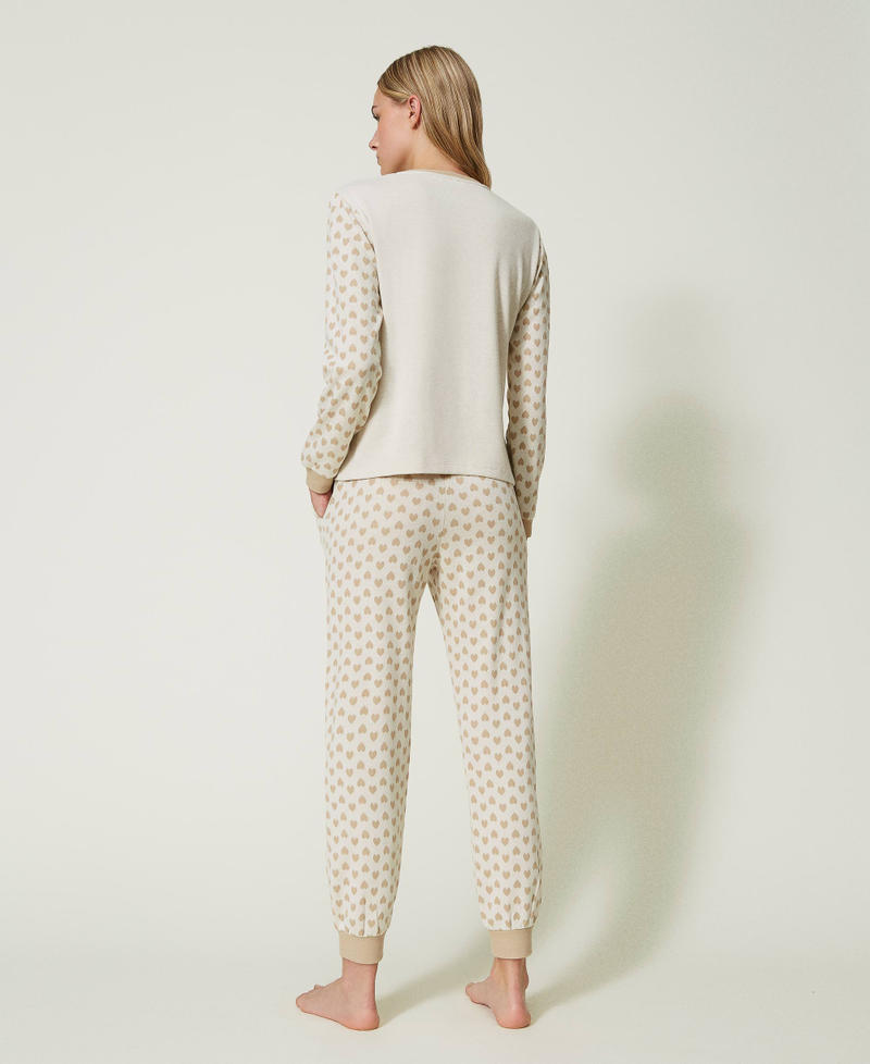 Pyjamas with jacquard hearts and lettering Two-tone Mother of Pearl / Jacquard Hearts Woman 232LL2LAA-04