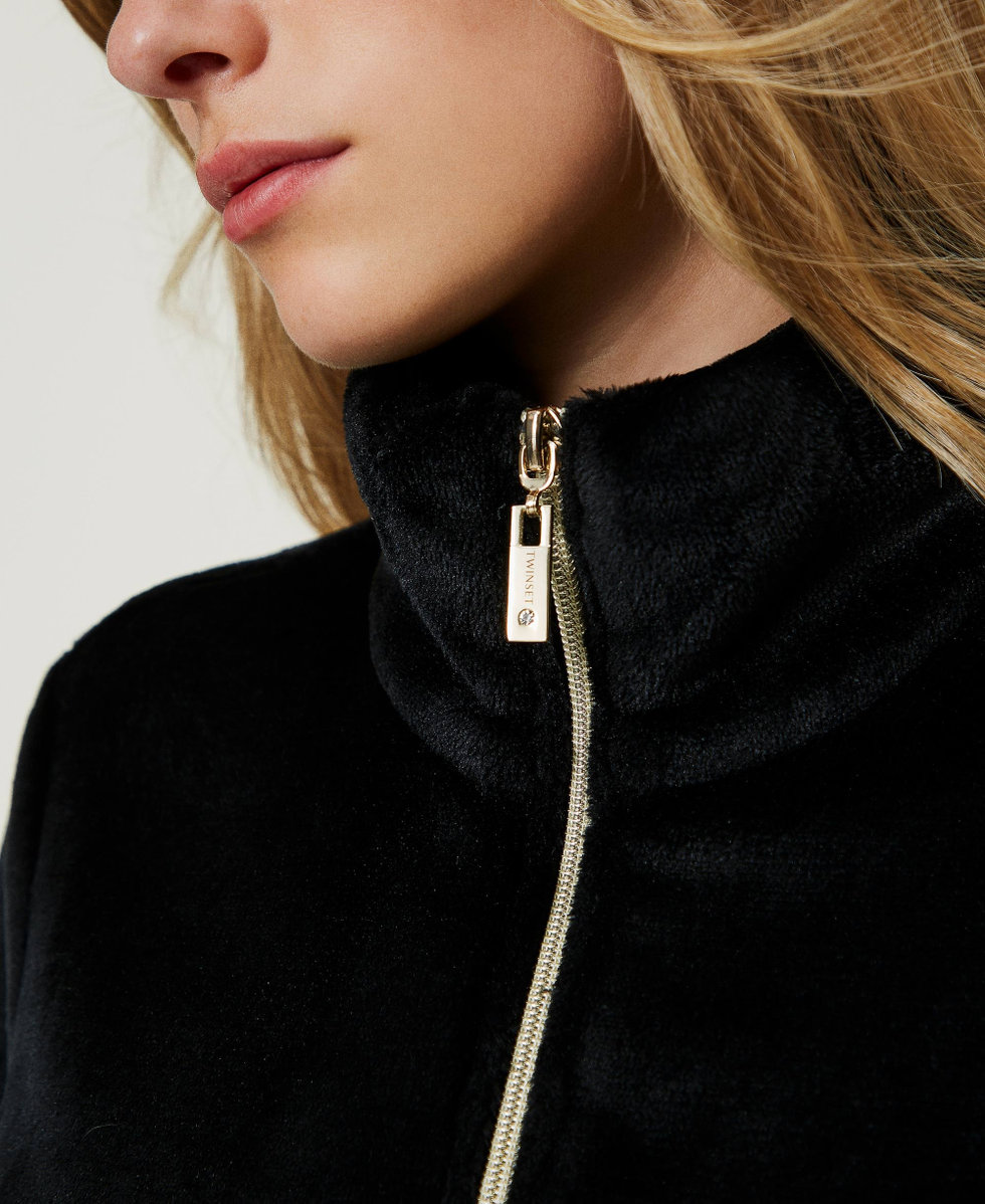 Robe de chambre en fausse fourrure avec fermeture &eacute;clair