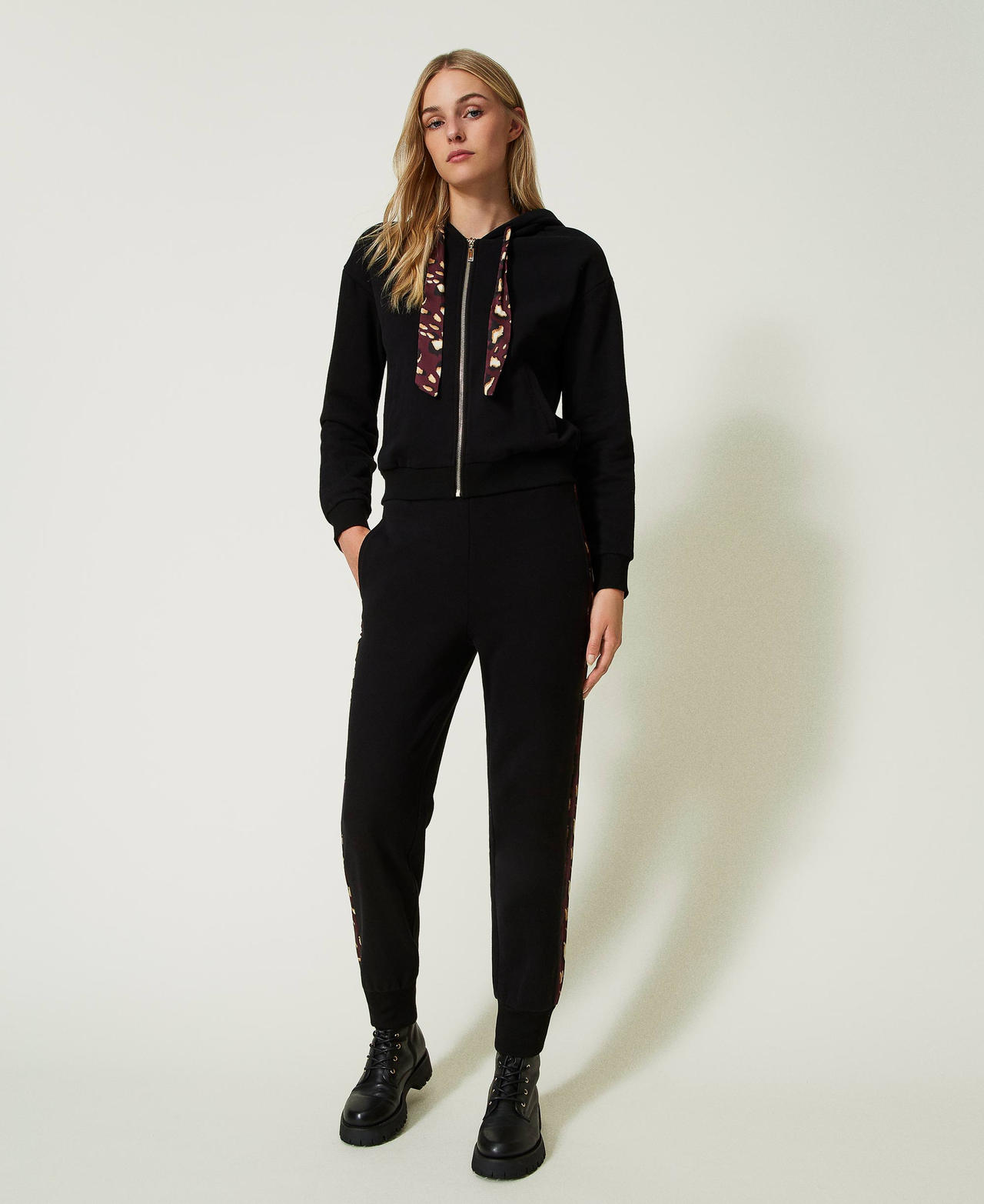 Hoodie and joggers with animal print details