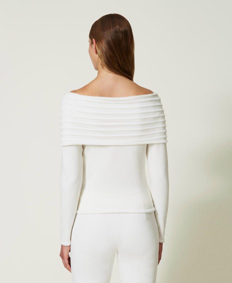 Pullover mit Maxikragen Perlmutt Frau 232LL3MAA_00059_03