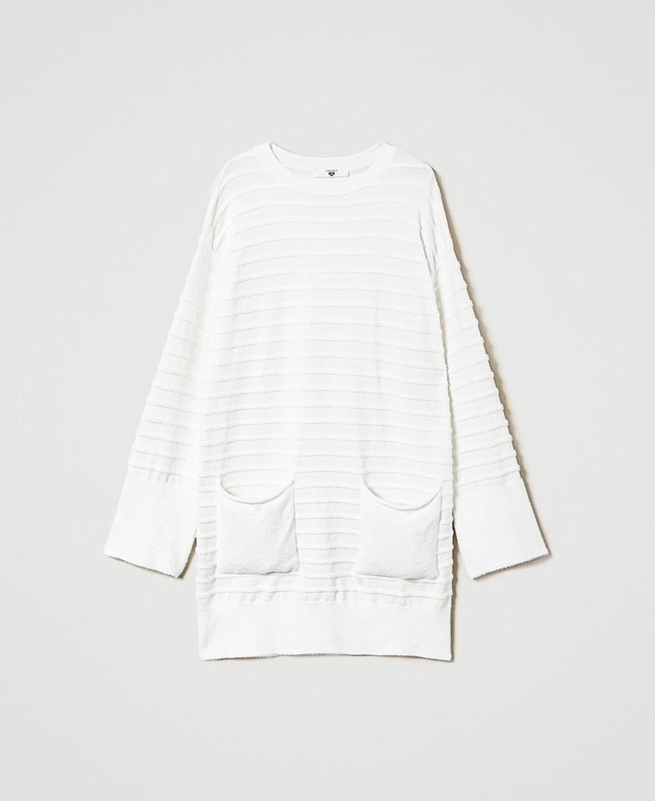 Robe courte en maille rayée