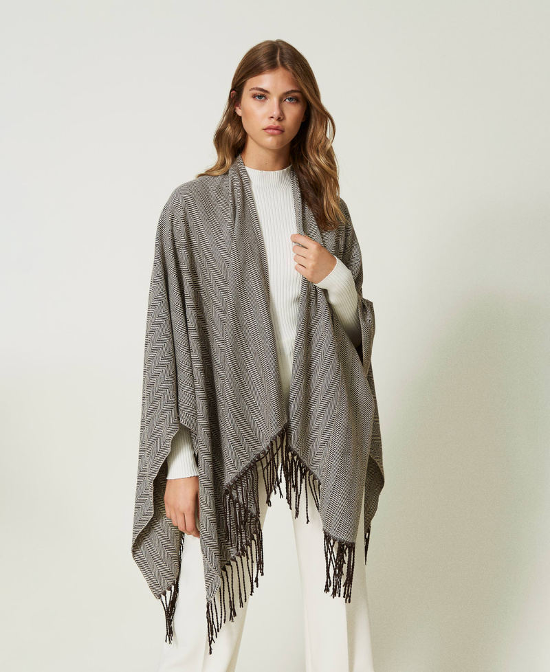 Chevron wool cloth poncho with fringes Two-tone Coffee Bean” Brown / Mother of Pearl Woman 232LL5AAA_11126_01