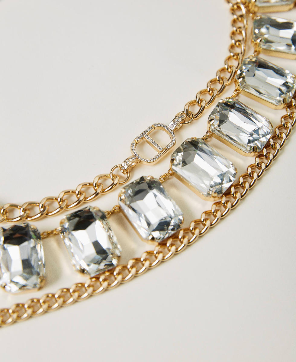 Necklace set with bezels and Oval T pendant