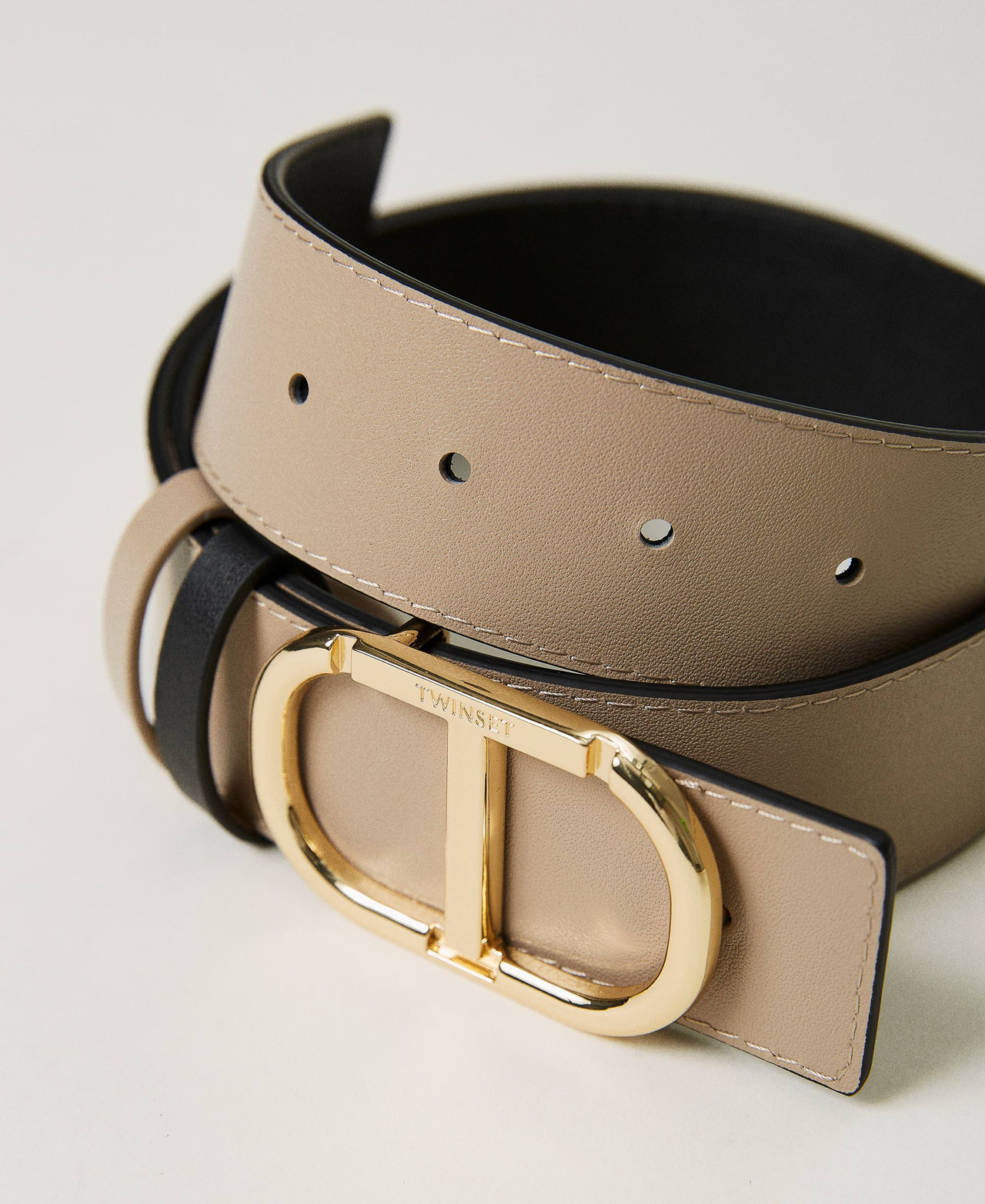 Reversible leather belt with Oval T Two-tone Black / “Light Taupe” Beige Woman 232TA4222_10857_02