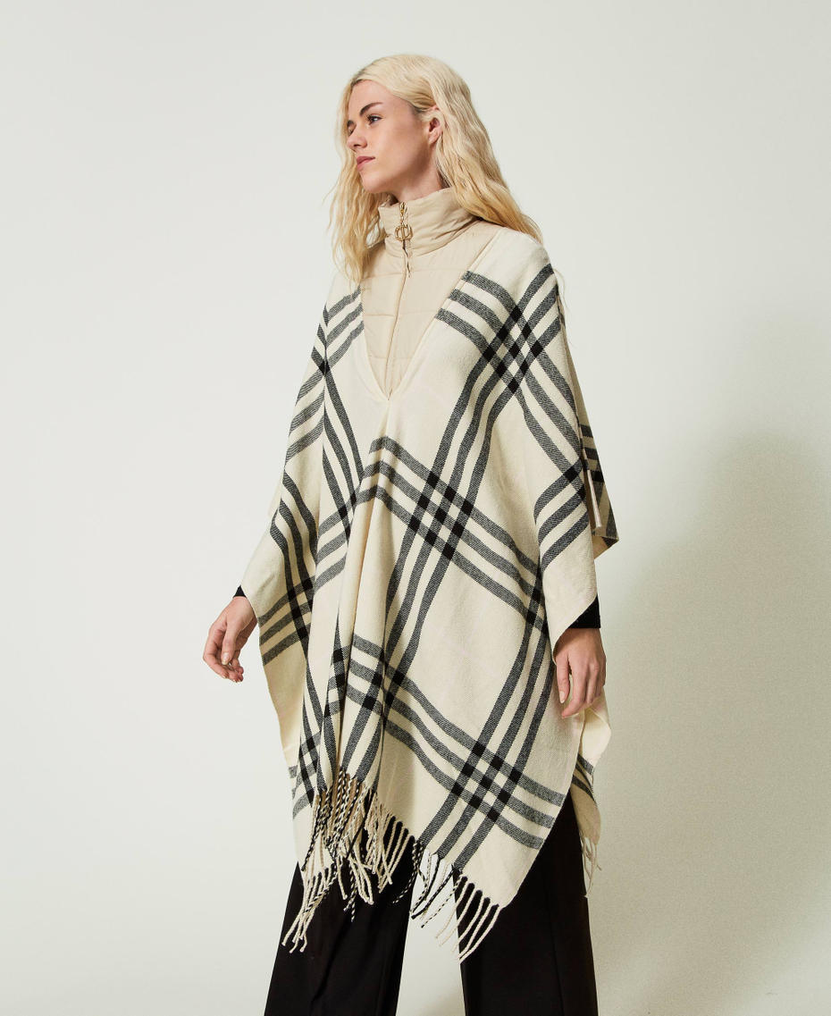Poncho en drap avec col rembourré