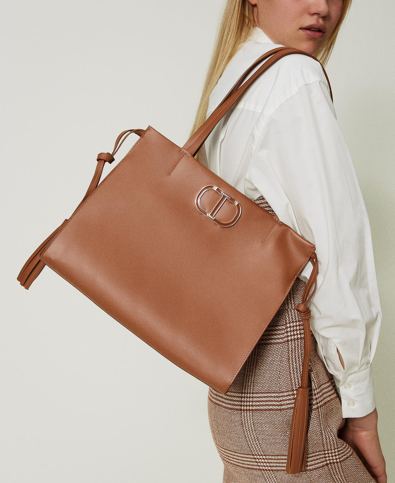 Borsa shopper 'Étoile' in pelle con nappe