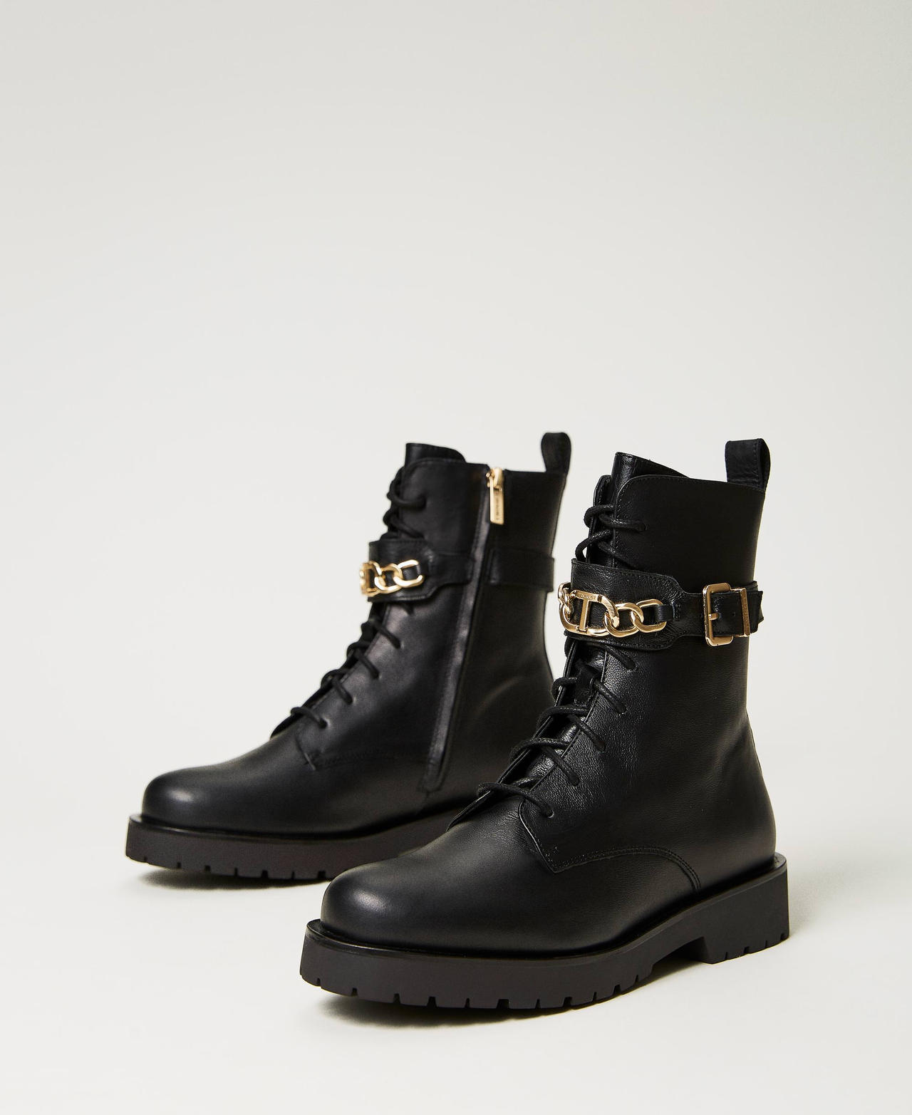 Leather combat boots with Oval T chain Black Woman 232TCP060-02
