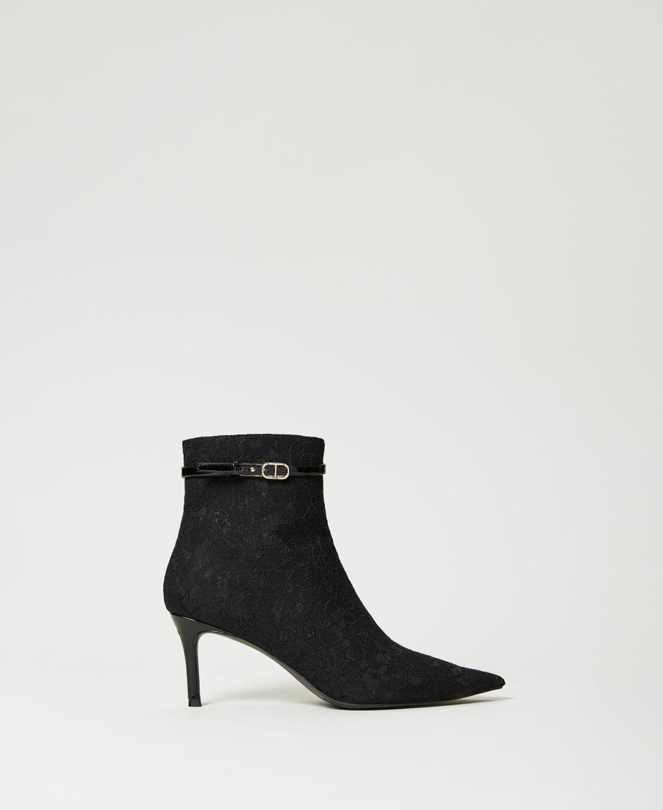 Botines de encaje
