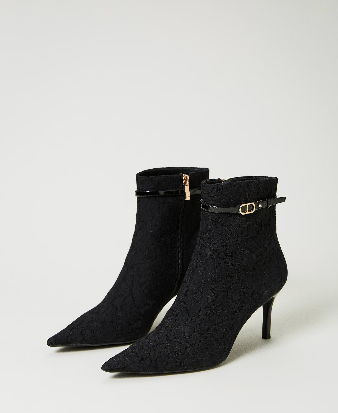 Botines de encaje