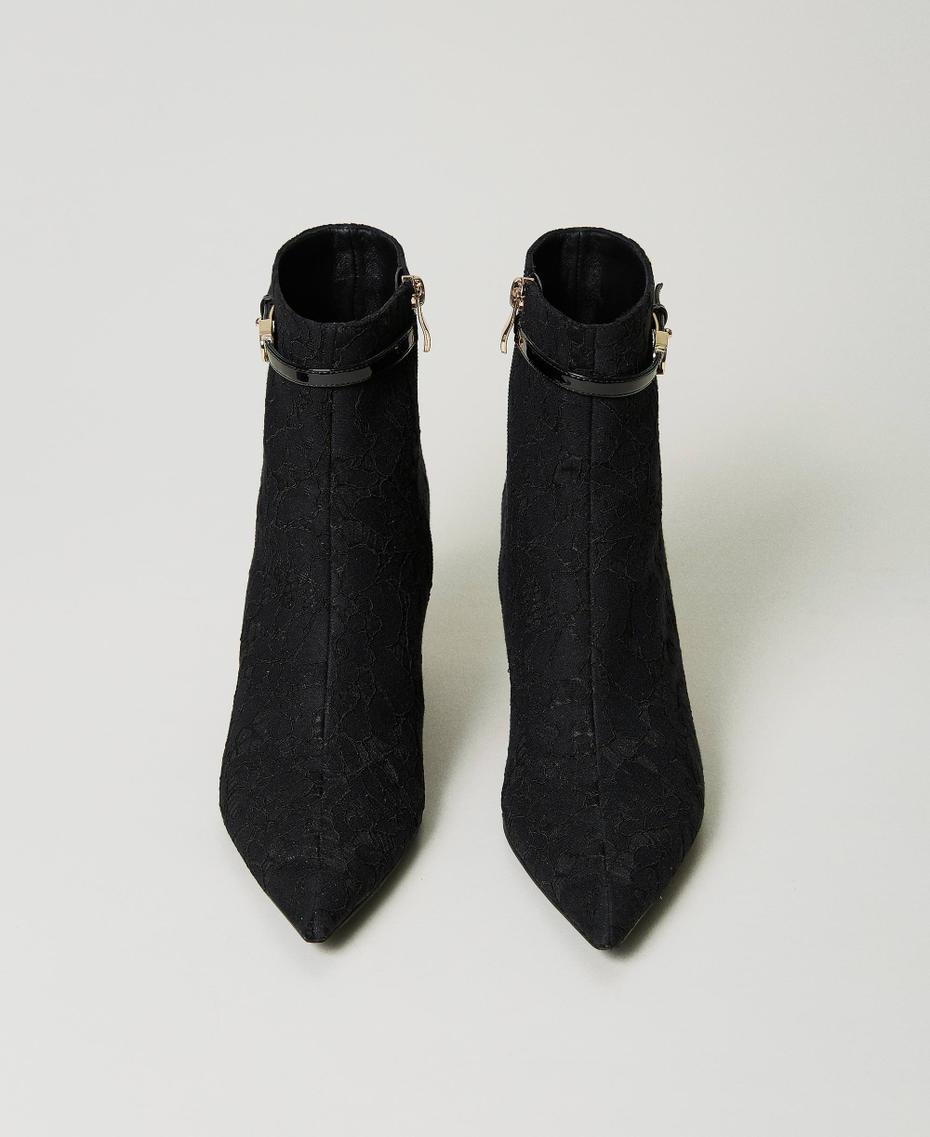 Botines de encaje