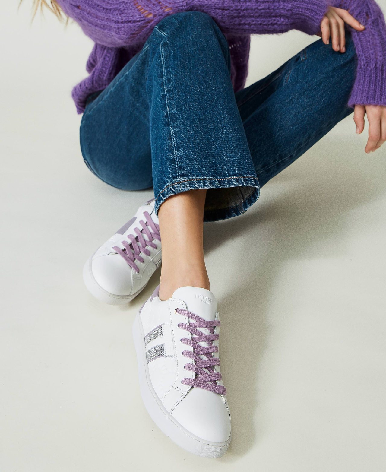 Leather trainers with rhinestones