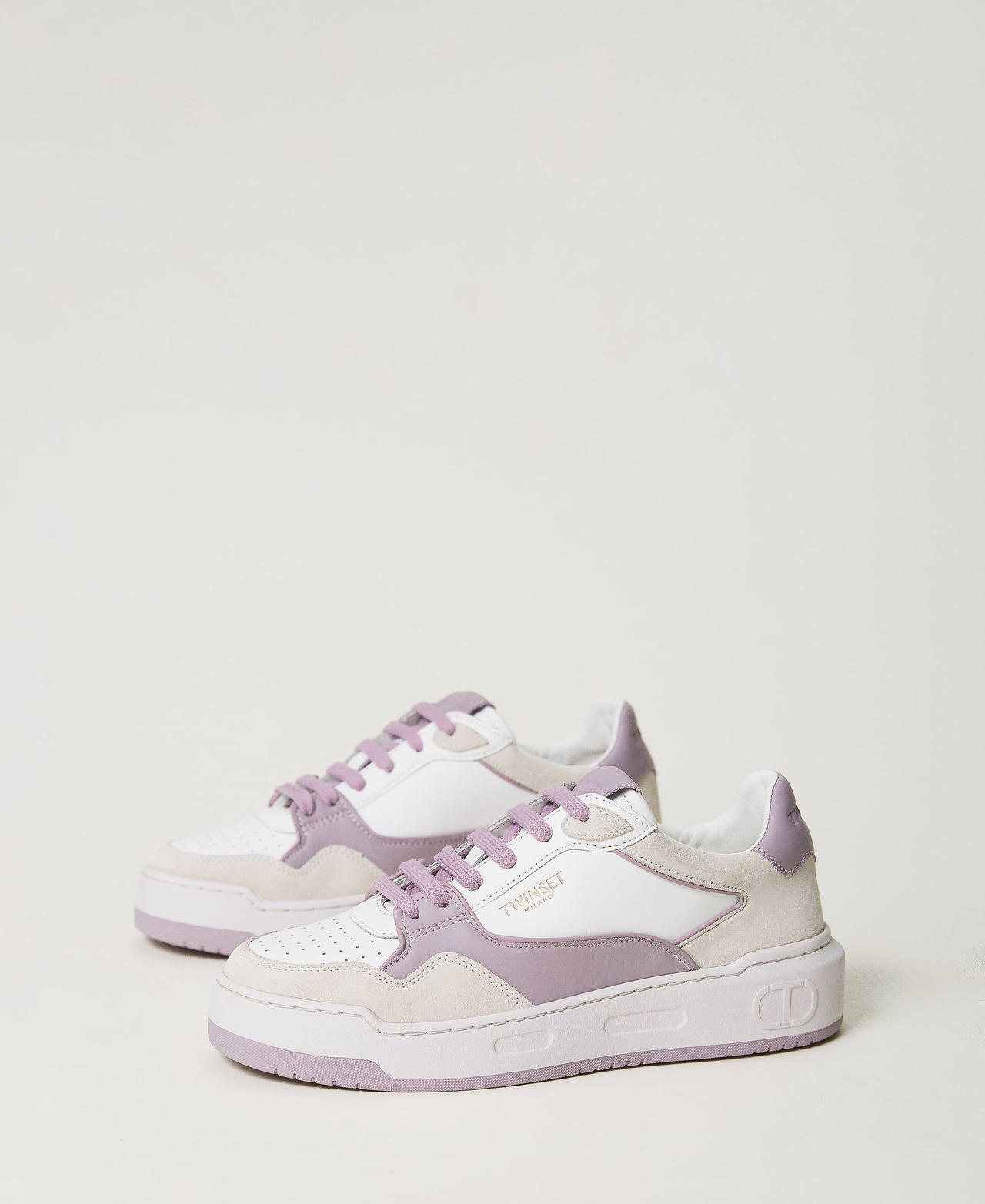 Baskets en cuir color block