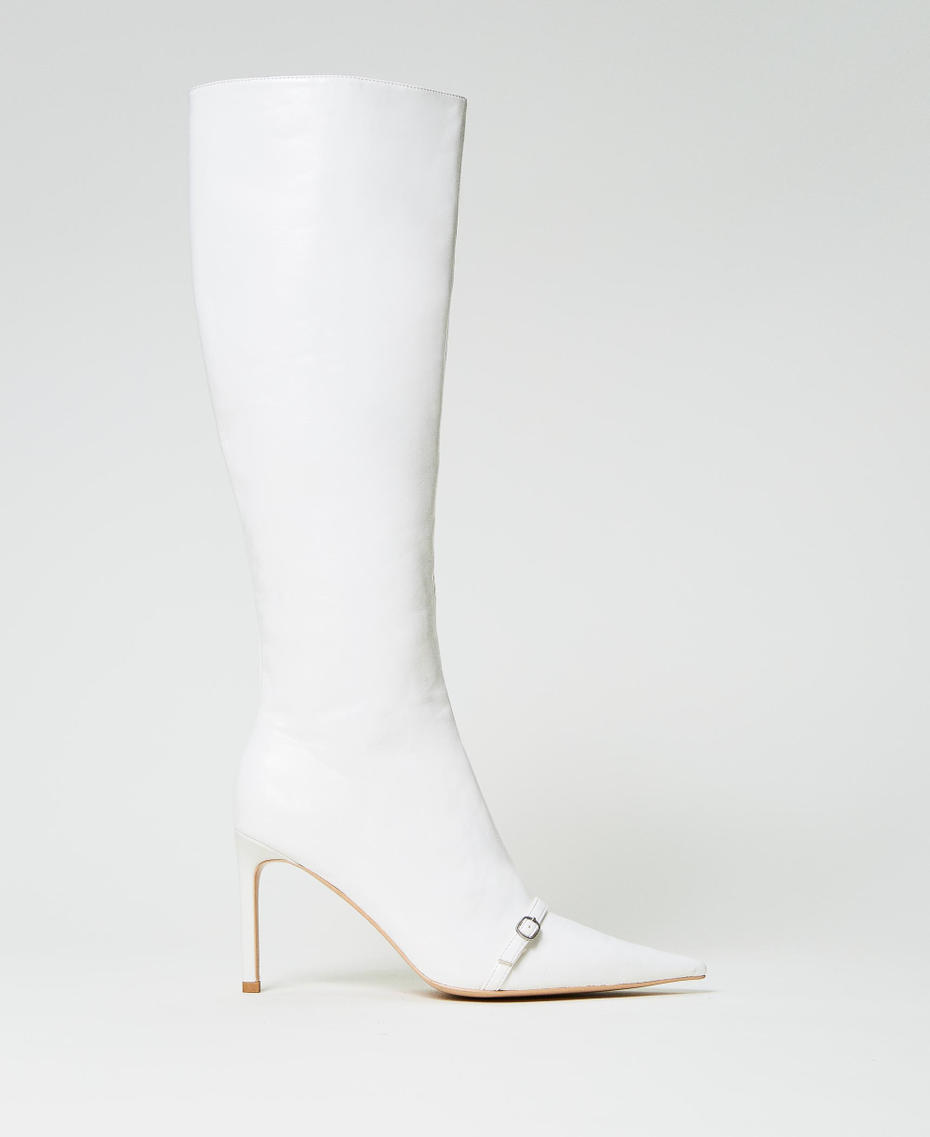Bottes à talons avec bride