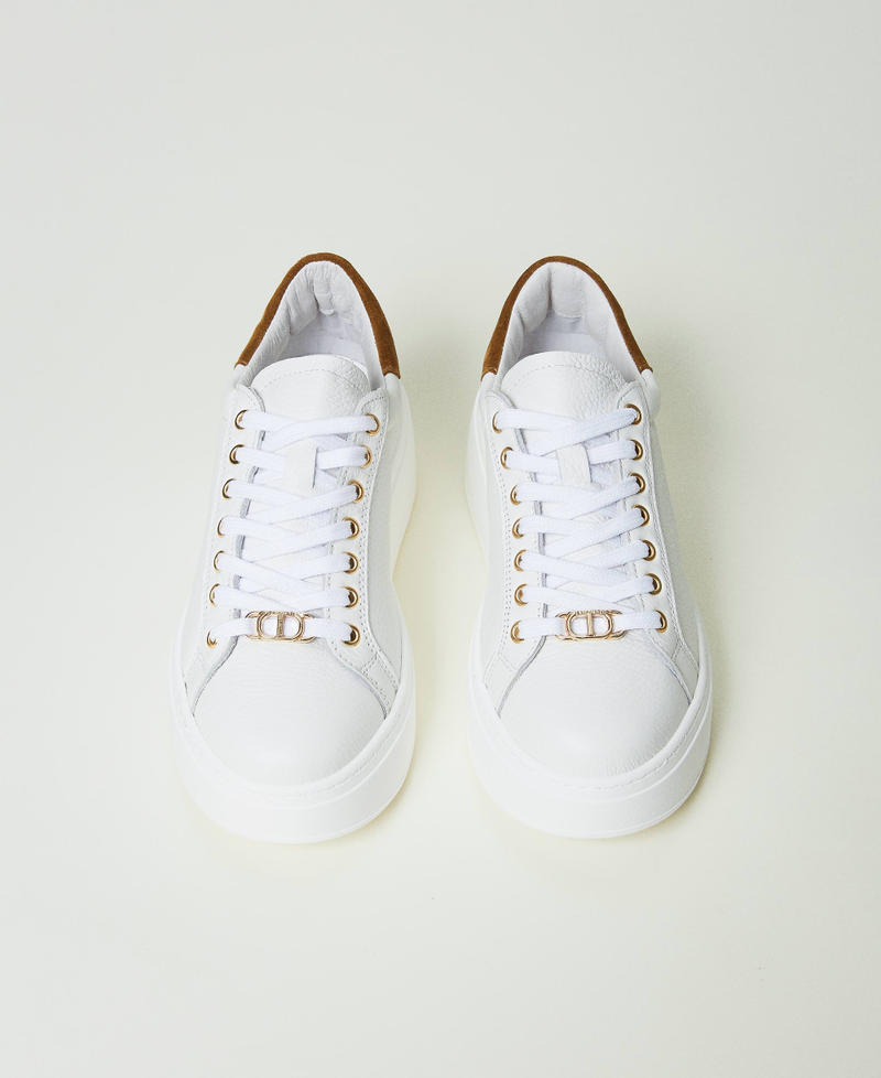 Sneaker aus Leder mit Logo Zweifarbig optisches Weiß / „Pecan“-Braun Frau 232TCT190-04