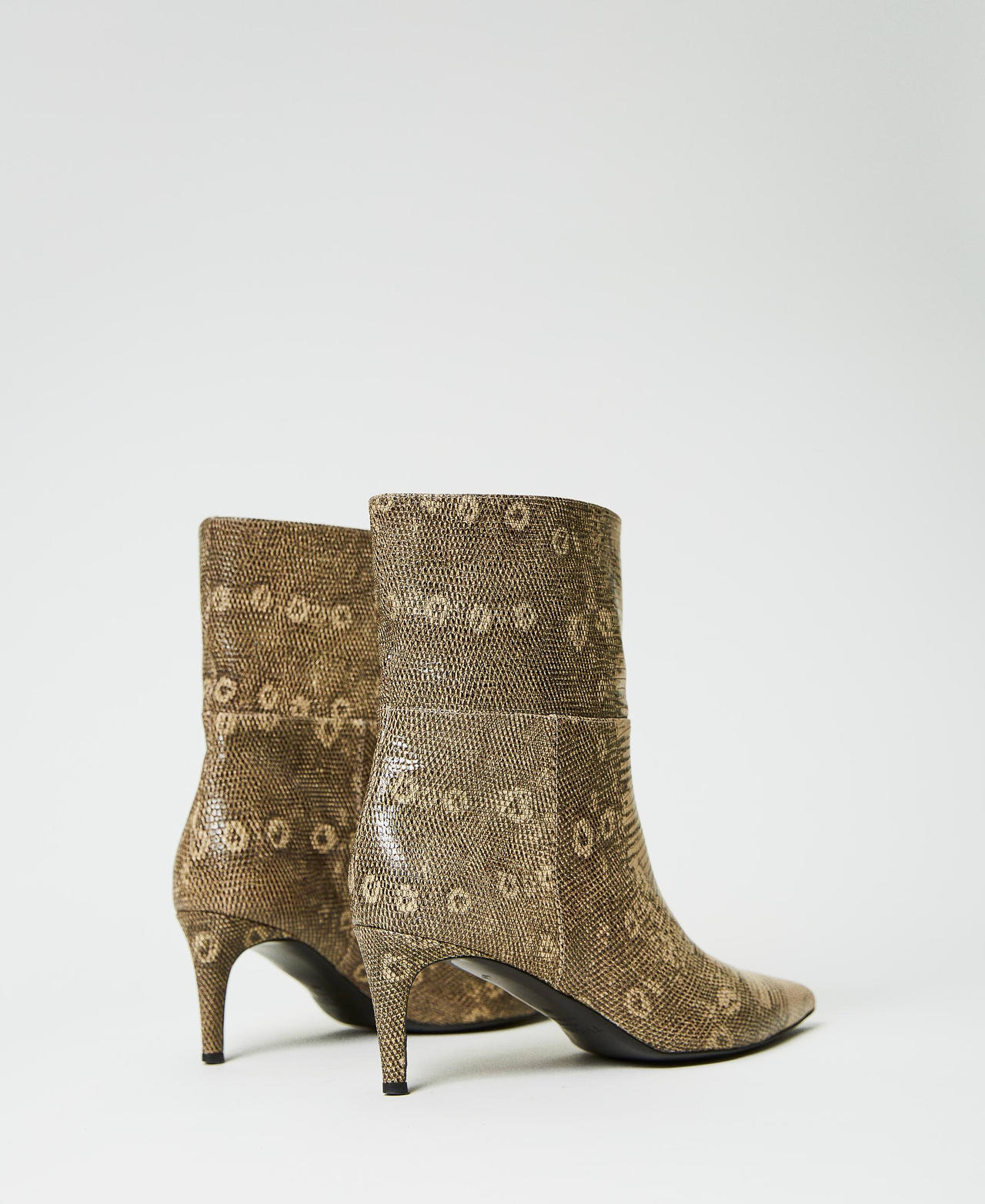 Leather ankle boots with lizard print