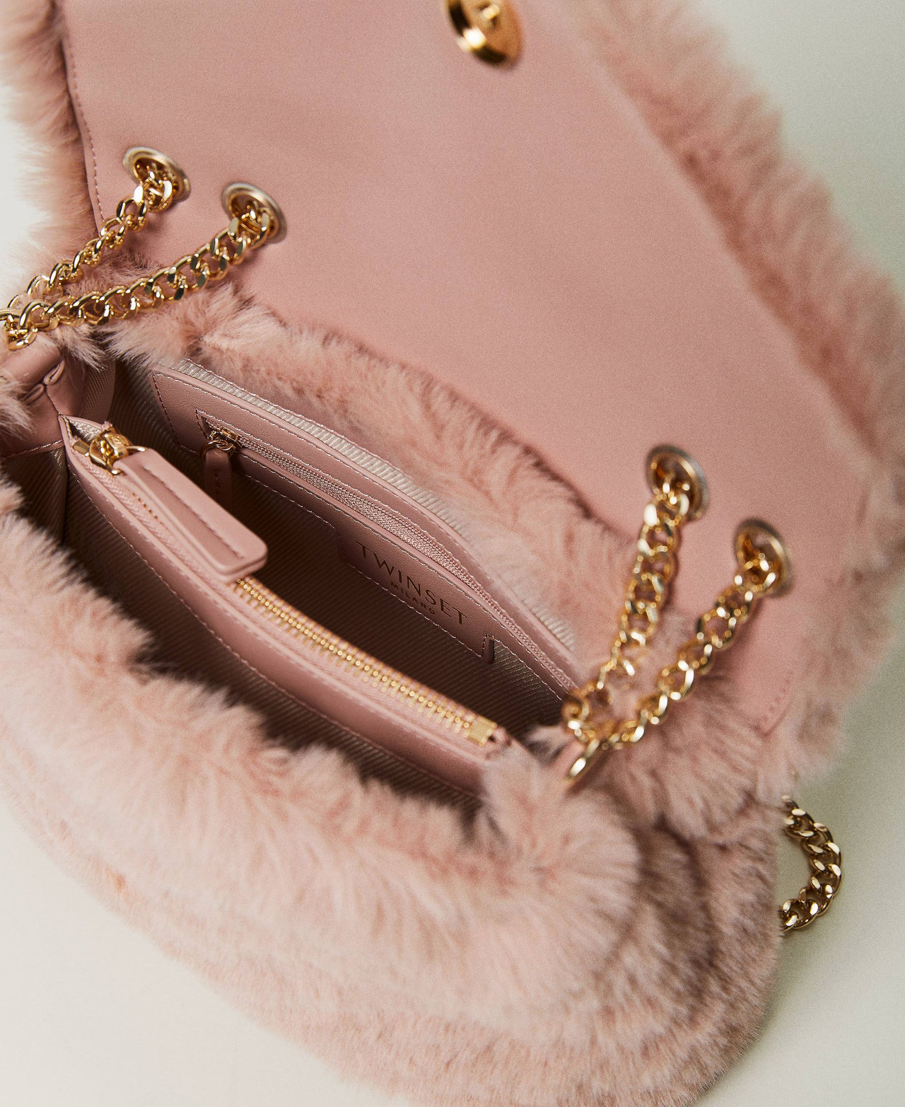 Pink fluffy shoulder bag clearance