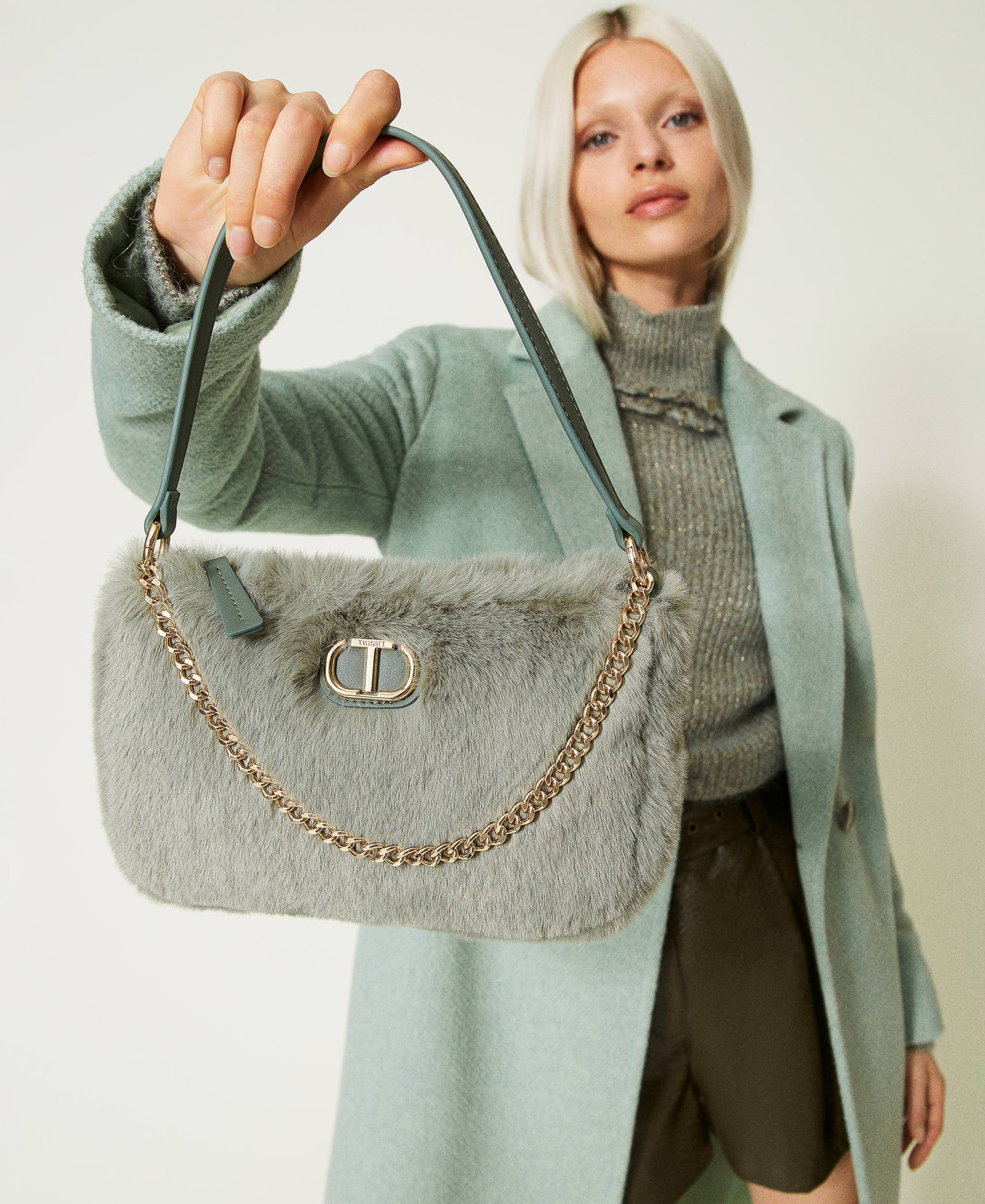 Borsa a tracolla ‘Petite’ soft con Oval T Verde "Natural Sage" Donna 232TD8190_11060_0S