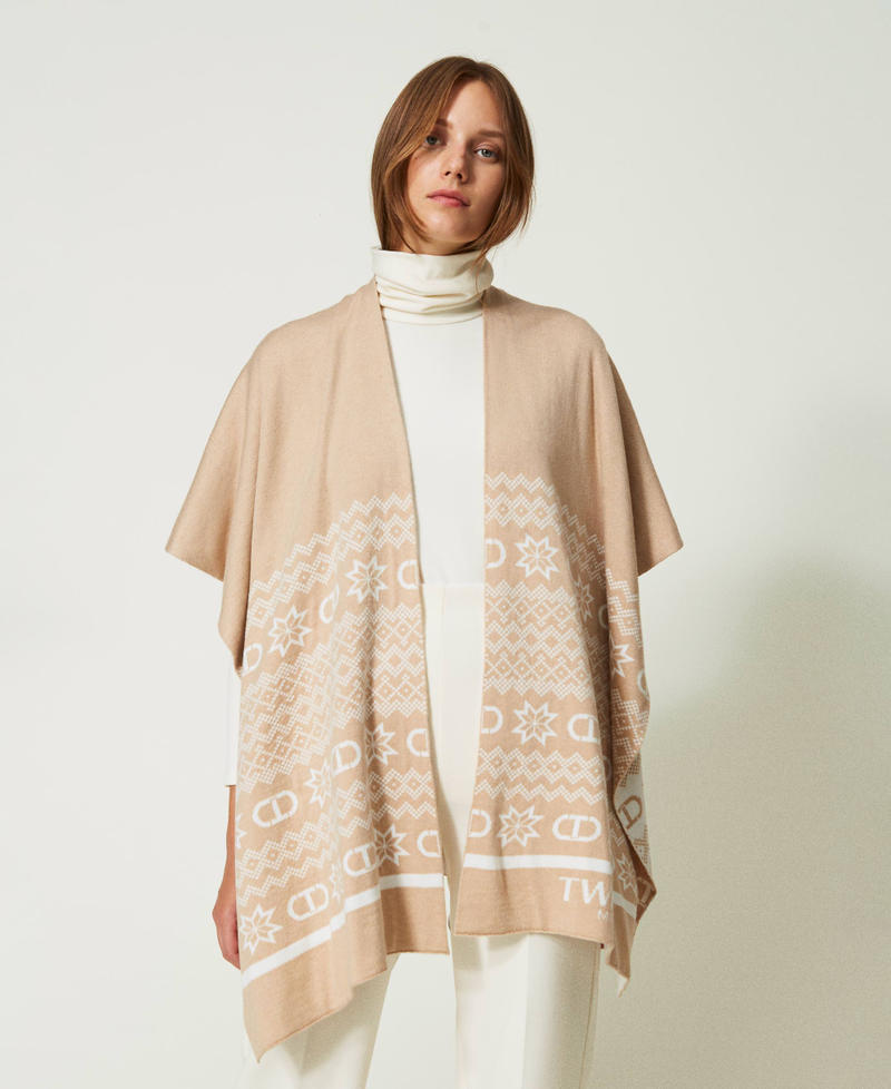 Jacquard open poncho with Oval T Pecan Brown Woman 232TO5022-02