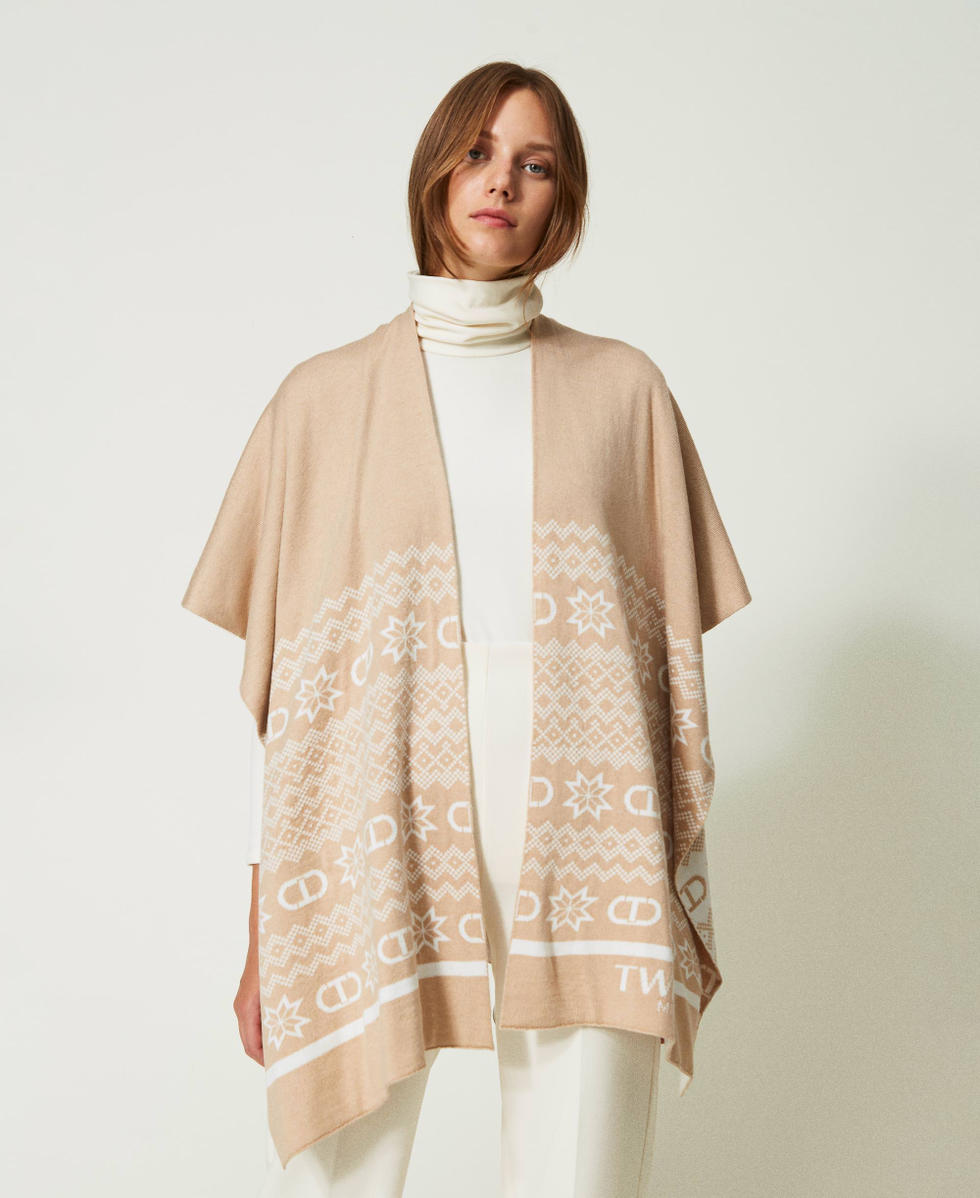 Poncho ouvert jacquard avec Oval T Marron Pecan Brown Femme 232TO5022_11063_02