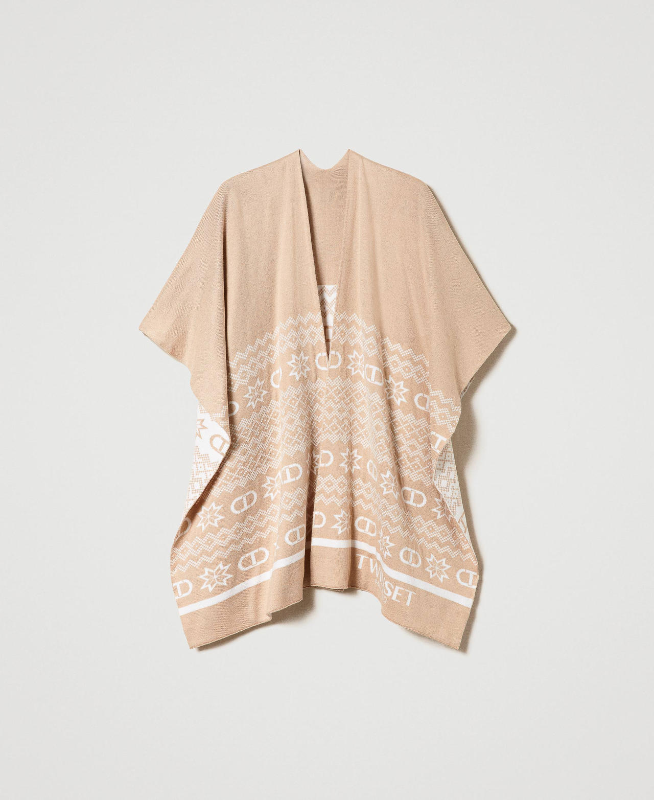 Jacquard open poncho with Oval T