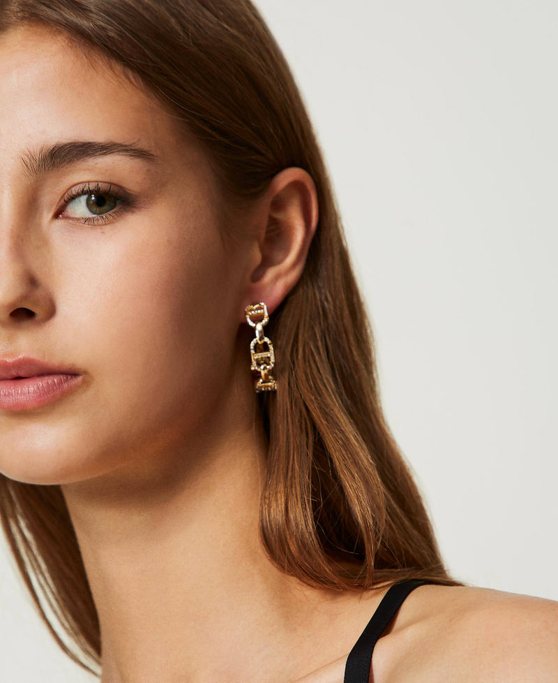 Earrings with Oval T chain and rhinestones