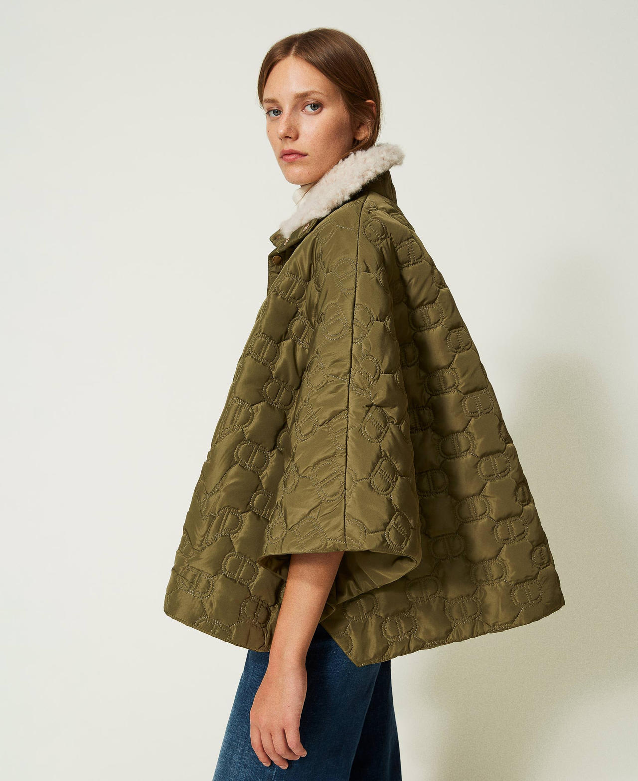 Quilted cape with Oval T "Olive" Green Woman 232TO5082-02