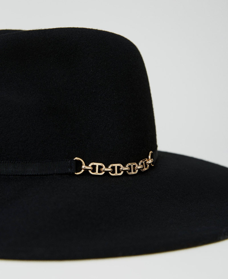 Chapeau à bord large en drap