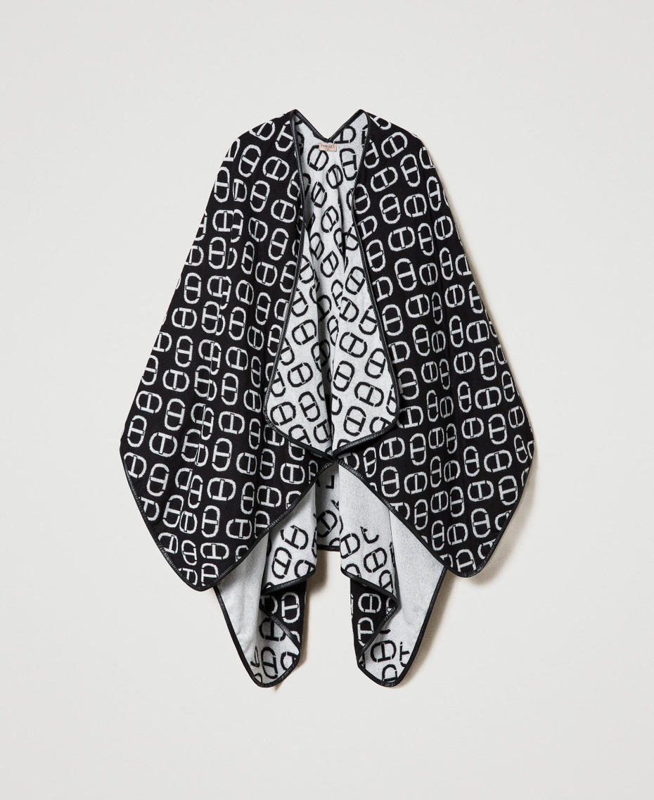 Jacquard poncho with Oval T