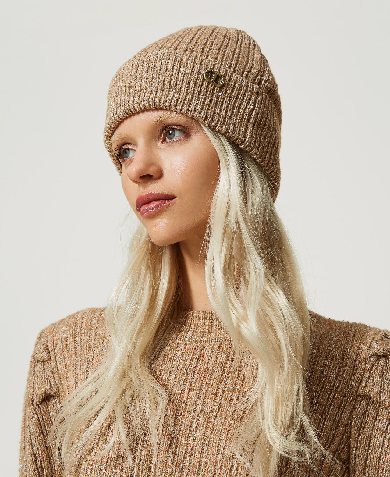 Ribbed beanie with sequins Pecan Brown Woman 232TO548A-0S